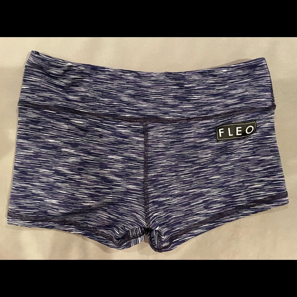Fleo womens blue shorts size medium. Very minimal wear and GUC.